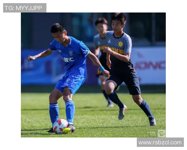 武汉篮球队在邀请赛中以98分高居积分榜首位展现强劲实力 武汉篮球队在邀请赛中以98分高居积分榜首位展现强劲实力