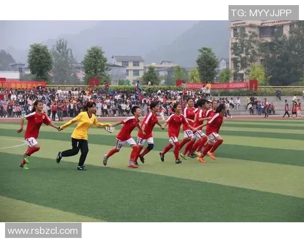 重庆足球队在选拔赛中的意识表现分析与总结